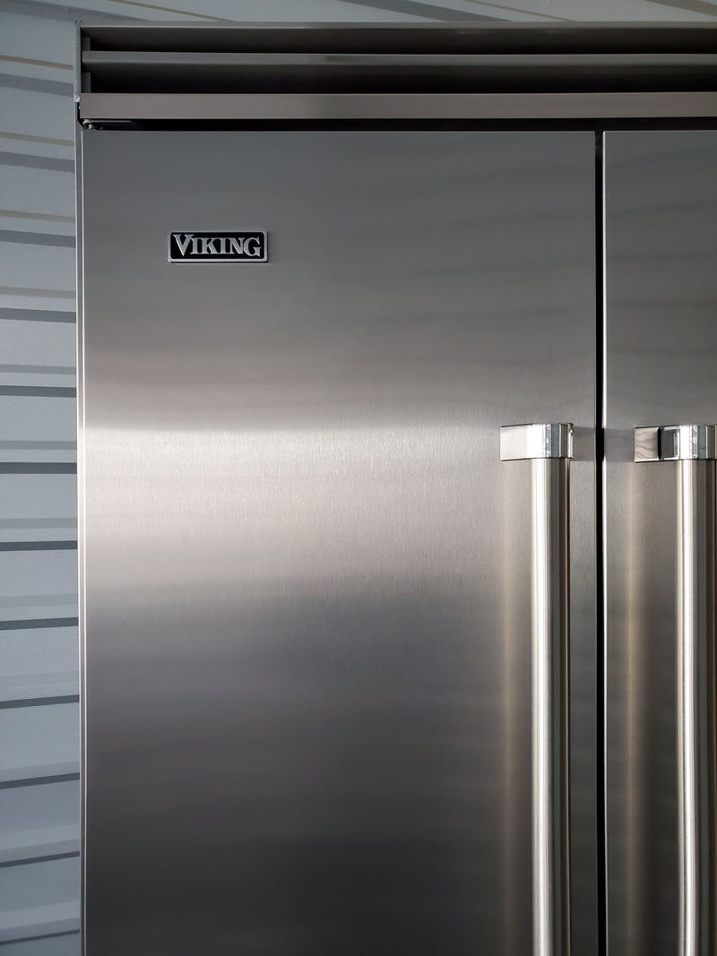 Viking - Professional Serie 5 Quiet Cool 25.3 Cu. Pie. Frigorífico empotrado Side-by-Side - Acero inoxidable - VCSB5423SS 